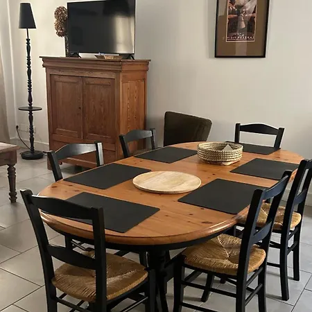 Au Trois Six Tres Confortable Duplex Climatise Au Coeur De