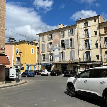 Au Trois Six Tres Confortable Duplex Climatise Au Coeur De Appartement Pézenas