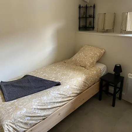 Au Trois Six Tres Confortable Duplex Climatise Au Coeur De * Pézenas